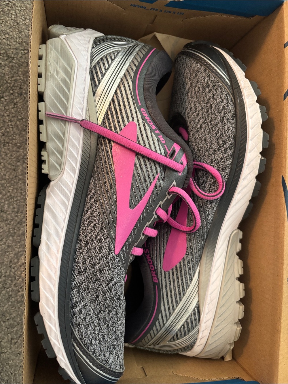 Brooks Gray & Pink Women's Running Shoes - Cushioned Support